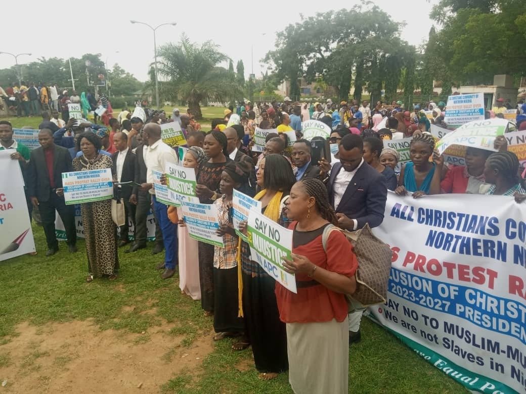 Muslim-Muslim ticket: Northern Christians protest at Aso Rock | Daily Report Nigeria