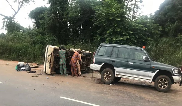 3 die, Many Injured in RCCG Worshippers' Vehicle Crash | Daily Report Nigeria