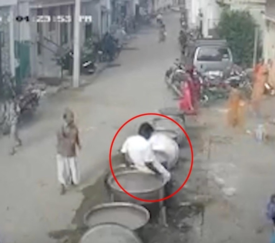 VIDEO: Man Dies After Falling Into Pot Of Hot Porridge | Daily Report Nigeria