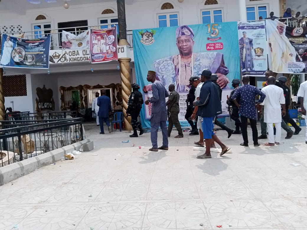 Monarch Escapes as Thugs Invade Palace in Lagos | Daily Report Nigeria