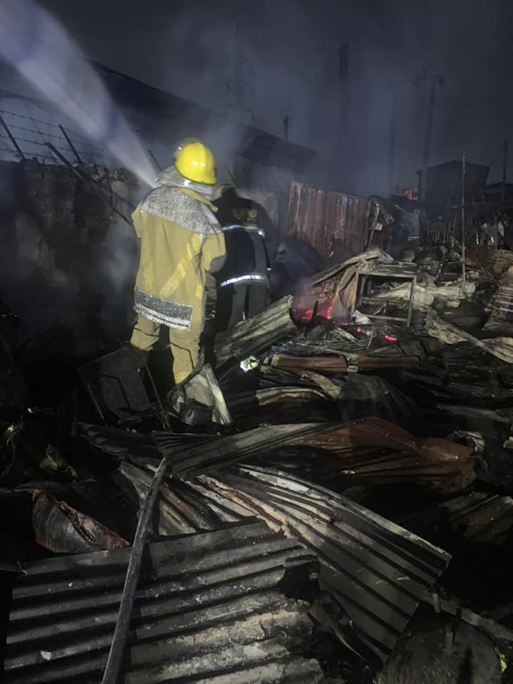 Fire destroys 15 shops in Lagos | Daily Report Nigeria