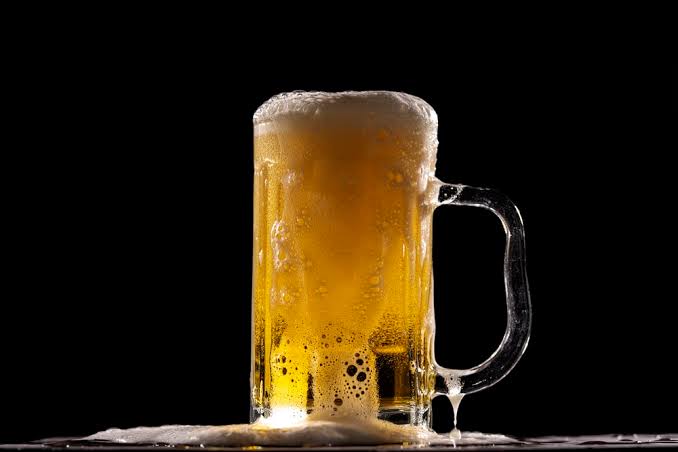 Nigerians Drink Beer Worth N599.11 Billion in 6 Months— Records