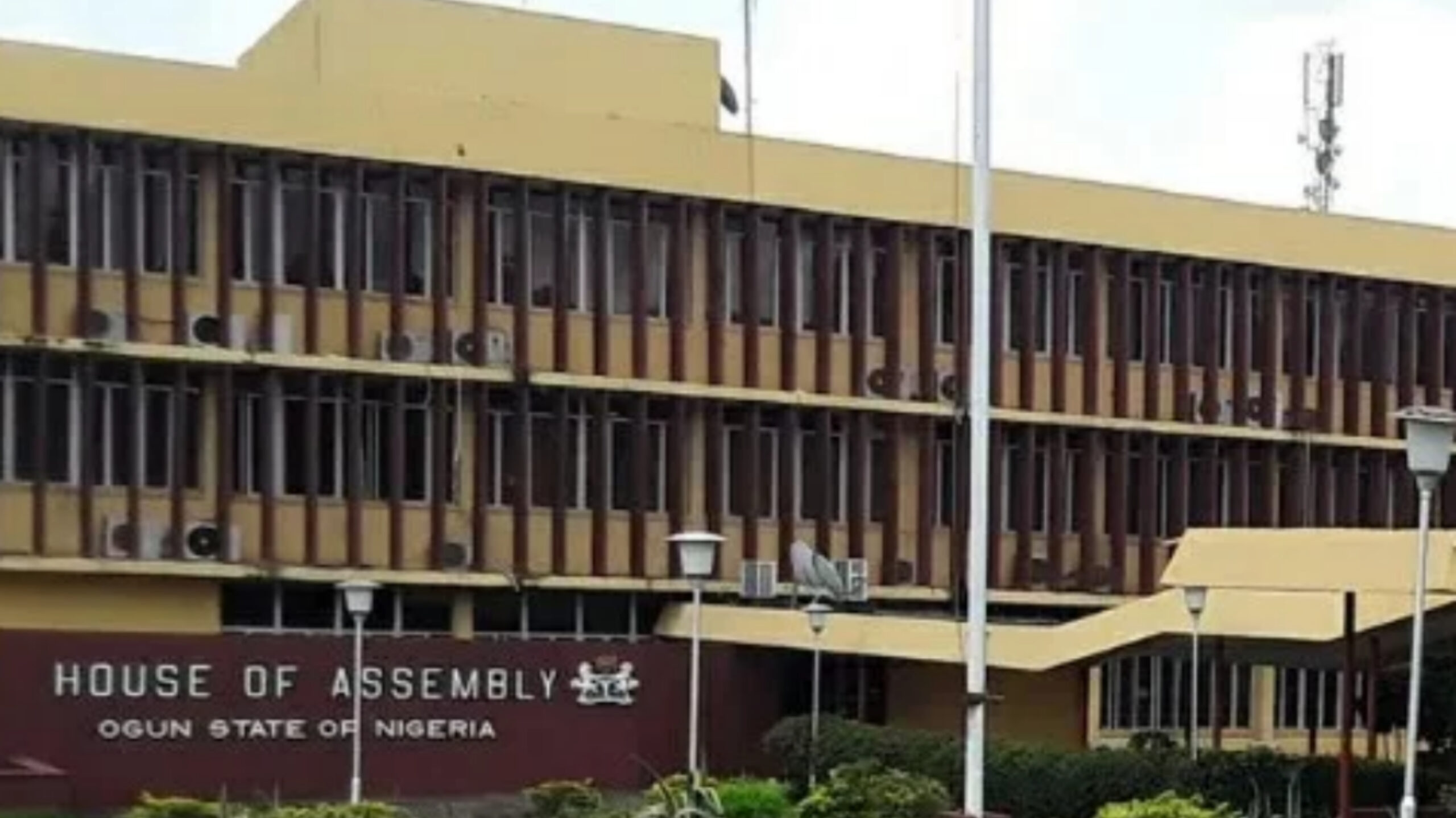 Ogun Assembly Suspends Sitting Indefinitely Over Speaker’s Arrest | Daily Report Nigeria