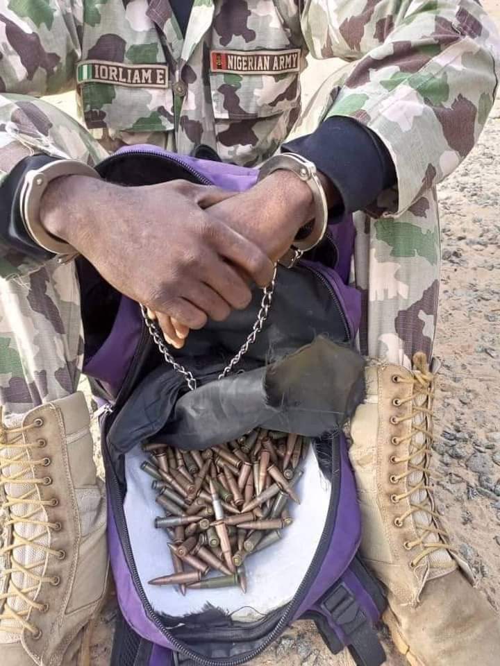 VIDEO: Soldier Who Steals, Sells Ammunition to Terrorists Arrested | Daily Report Nigeria