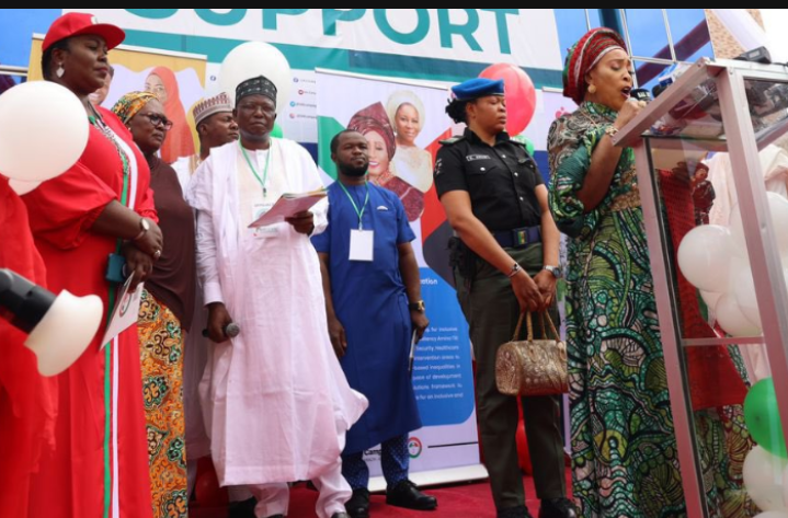 Police to Sanction Officer For Carrying Atiku's Wife's Handbag | Daily Report Nigeria