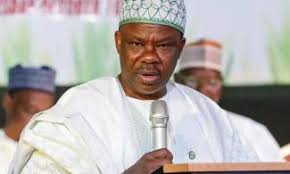 Countries Granting Visa to Nigerian Youths Seeking Greener Pastures are Wicked – Senator Amosun | Daily Report Nigeria