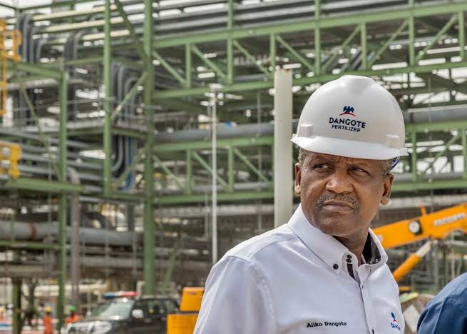 Dangote to Borrow N112b From Nigerians to Complete Refinery Project | Daily Report Nigeria