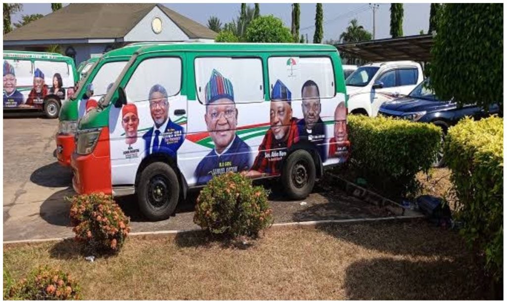 Benue PDP Brands Campaign Vehicles Without Atiku Photo | Daily Report Nigeria