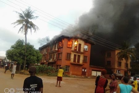 Fire Guts Two-Storey Building in Enugu | Daily Report Nigeria