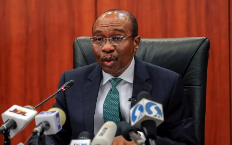 Banks Will Accept Old Naira Notes After Deadline - Emefiele | Daily Report Nigeria