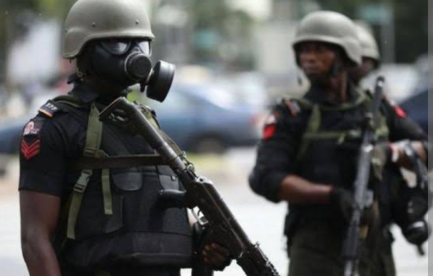BREAKING: Police, ‘OPC Boys’ Clash in Lagos | Daily Report Nigeria