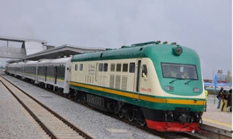 BREAKING: Passengers Injured, Stranded as Warri-Itakpe Train Derails | Daily Report Nigeria