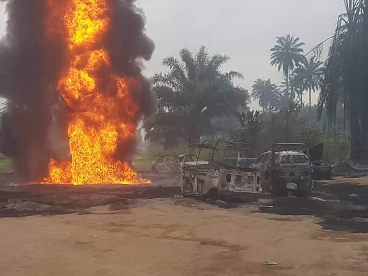 Dozens Burnt to Death as Illegal Bunkering Site Explodes in Rivers | Daily Report Nigeria