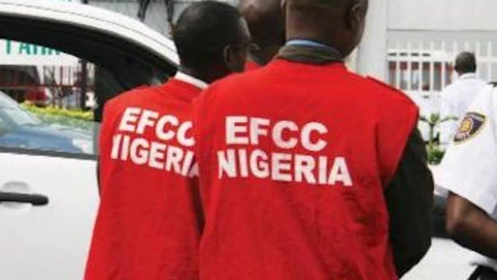 EFCC Arraigns Professor Over ‘N1.4bn Fraud’ in Lagos | Daily Report Nigeria