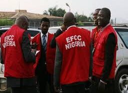 EFCC Arrests 21 Internet Fraudsters in Abuja | Daily Report Nigeria