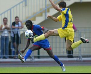 Former Super Eagles Midfielder, Emmanuel Ebiede Dies