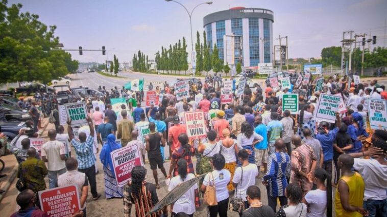 Heavy Protest Rocks Presidential Tribunal [PHOTOS]