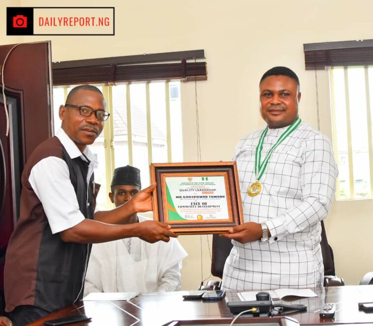 Tomone Bags Quality Leadership Award | Daily Report Nigeria