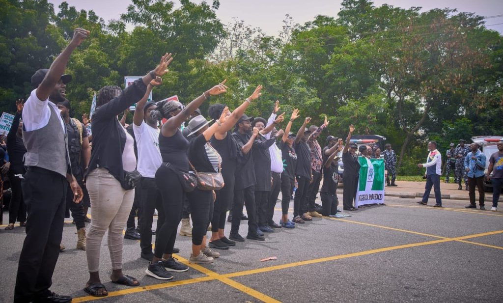 Heavy Protest Rocks Presidential Tribunal [PHOTOS]