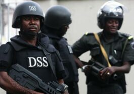 BREAKING: Emefiele: DSS Arrests Ikoyi Prison Boss In Court Premises | Daily Report Nigeria