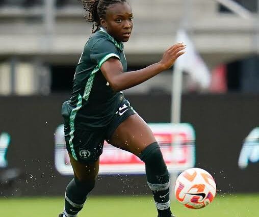 Super Falcons' Alozie Crushes on Super Eagles' Iwobi | Daily Report Nigeria