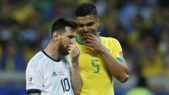 Casemiro with Messi