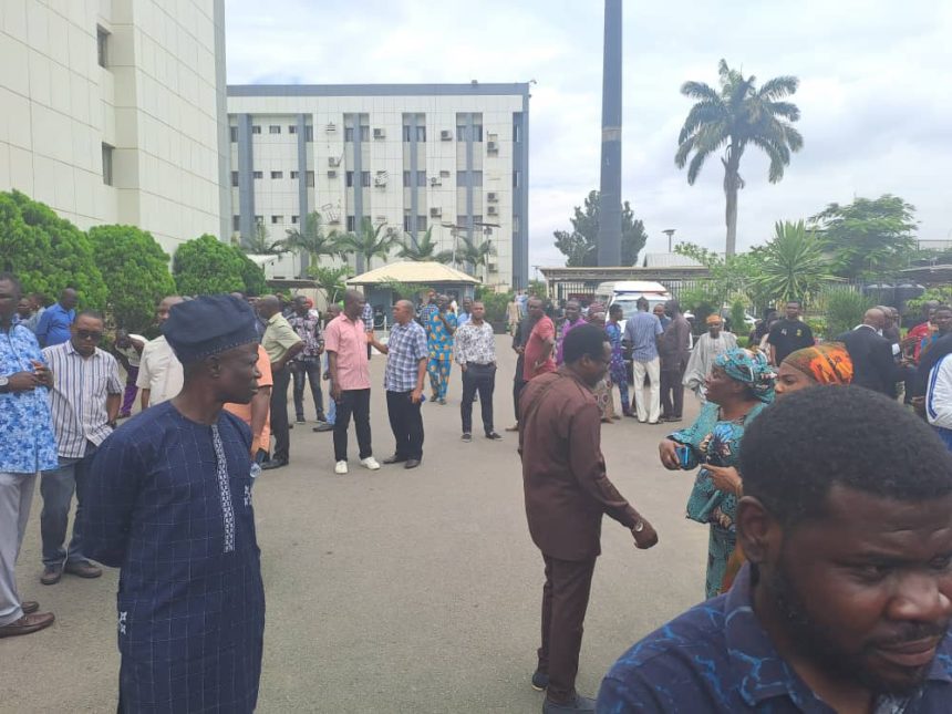 Workers Lock Minister of Works, Dave Umahi Inside Office (PHOTOS) | Daily Report Nigeria