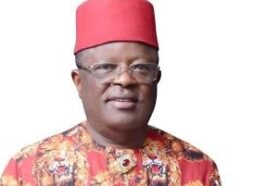 Workers Lock Minister of Works, Dave Umahi Inside Office (PHOTOS) | Daily Report Nigeria