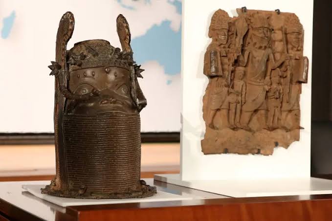 US Returns 63 Stolen Benin Bronzes to Nigeria