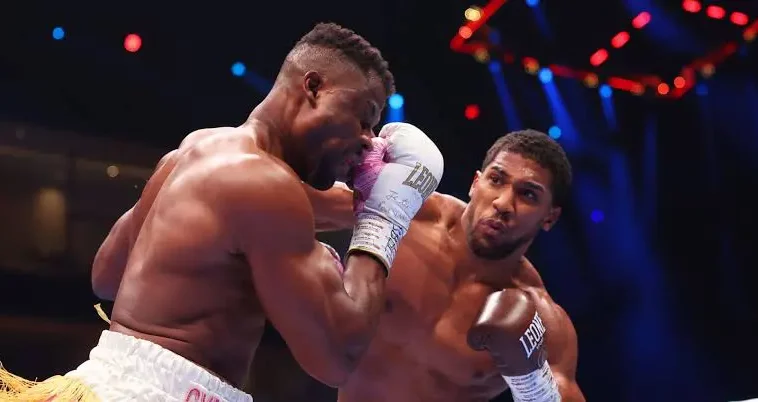 Anthony Joshua vs Francis Ngannou