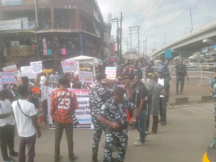 BREAKING: Protest Rocks Lagos Amid Heavy Police Presence | Daily Report Nigeria