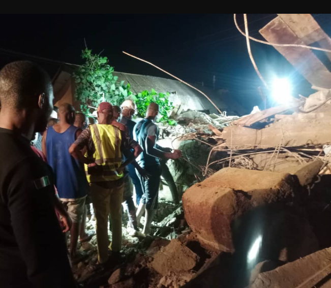 Two Rescued As 3-storey building Collapse Inside University Teaching Hospital in Ebonyi | Daily Report Nigeria