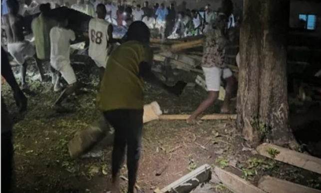 Corp Members Narrowly Escape Death As Female Hostel Collapse | Daily Report Nigeria