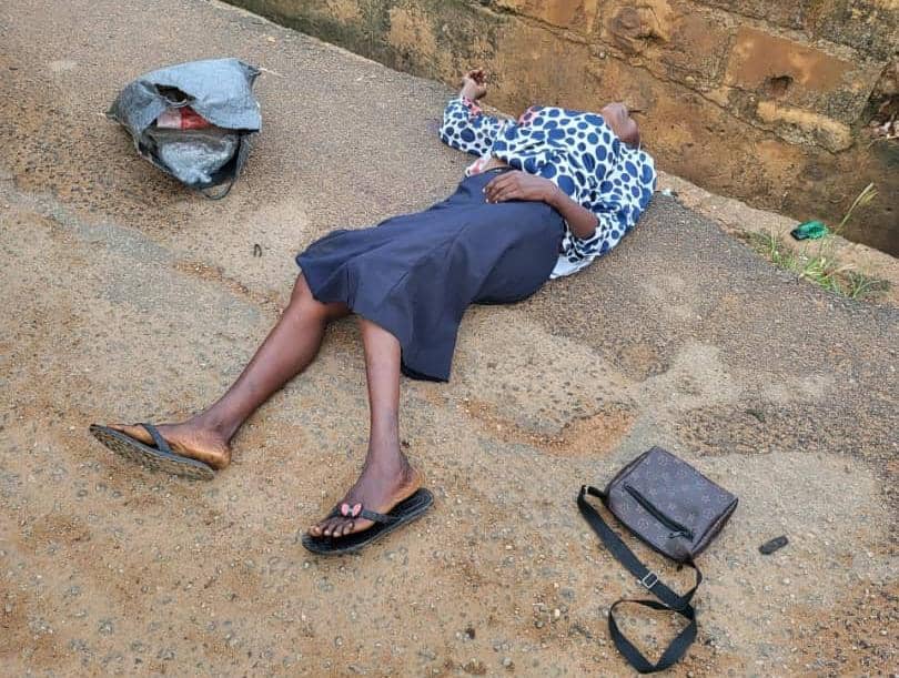 Armed Robbers Kill Elderly Woman 'For Refusing To Surrender Her Bag' | Daily Report Nigeria