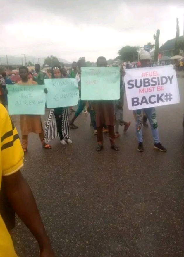 BREAKING: Hunger Protest Begins In Niger State | Daily Report Nigeria