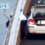 Driver Pulls Woman's Hair As She Tries To Commit Suicide [VIDEO] | Daily Report Nigeria