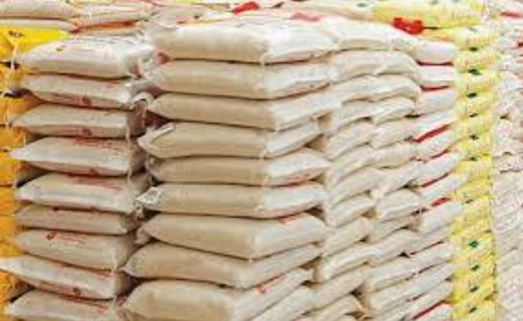 FG Cut Off Sale Of Subsidised Rice To Public Servants | Daily Report Nigeria