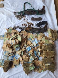 Police Nabs Notorious Armed Robber, Recovers #4.9 Million, Two AK-47, Other Exhibits | Daily Report Nigeria