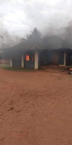 Mob Set Community Leader's House On Fire After His Son Stabs Man To Death in Edo | Daily Report Nigeria