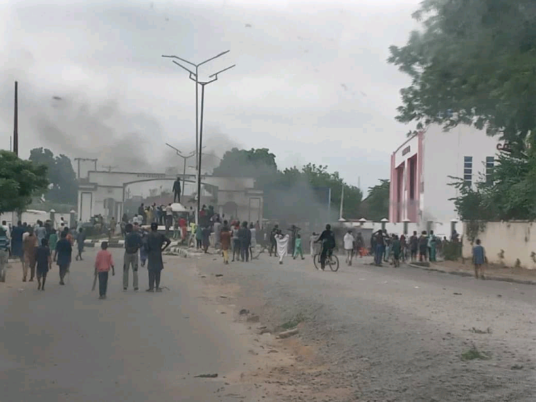 Protesters Killed In Niger State As Security Operatives Open Fire | Daily Report Nigeria