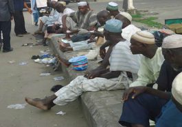 #EndBadGovernance: "We Are Hungry, End Protests" - Kano Street Beggars Cry Out | Daily Report Nigeria