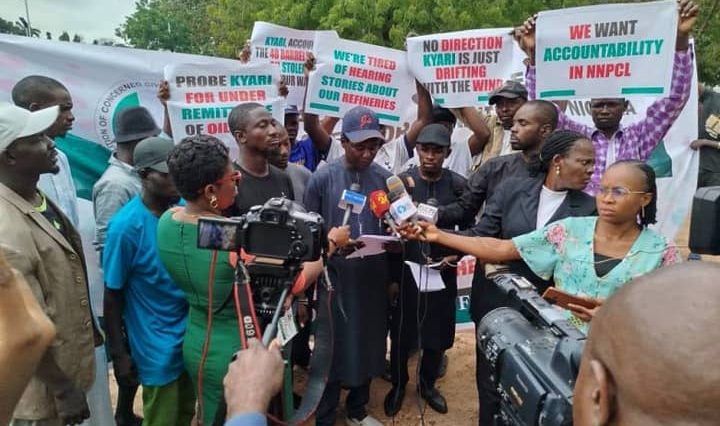 Fuel Scarcity: Protesters Demand Kyari's Sack, Decry 'Monumental Fraud' in NNPC | Daily Report Nigeria