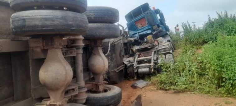 Horror As Trailer Crushes 21 People To Death Along Abuja-Kaduna Highway | Daily Report Nigeria