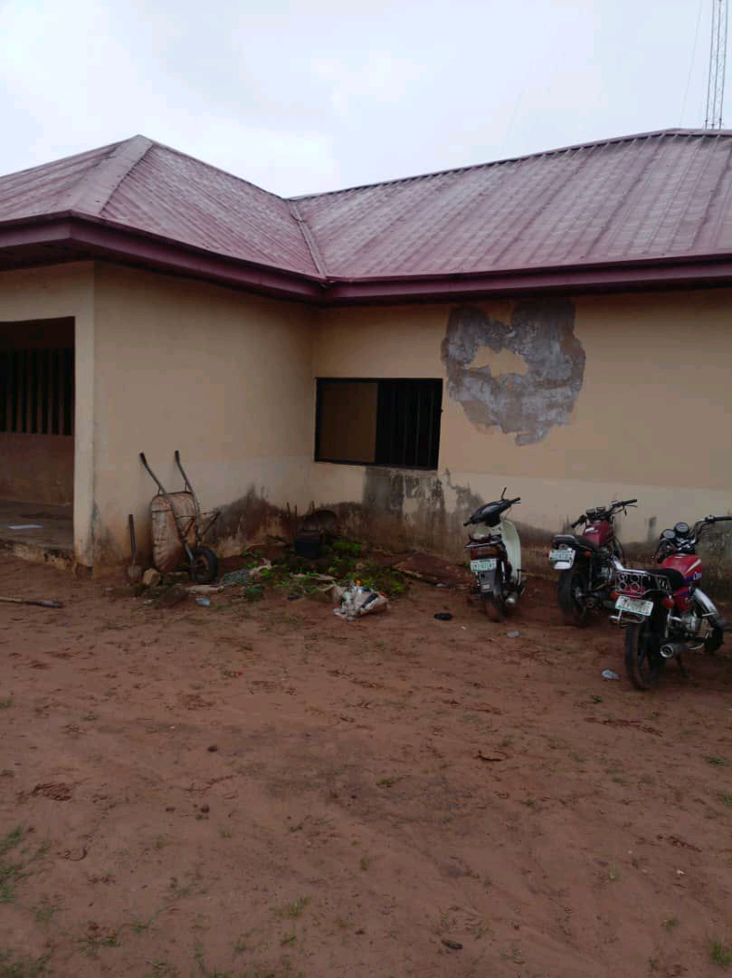 Gunmen Launch Deadly Attack on Anambra Police Station, Kill Two Officers | Daily Report Nigeria