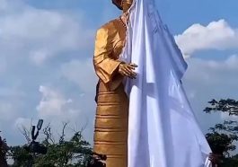 Reactions, As Ooni Of Ife Unveils Golden Statue Of First Lady, Oluremi Tinubu | Daily Report Nigeria