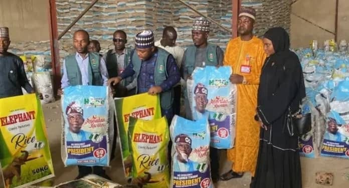 Anti-graft Agency Bust Warehouse With N1bn FG’s Rice Palliative | Daily Report Nigeria