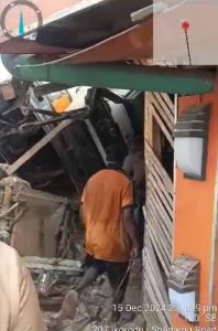 2 Dead, As Truck Evading Revenue Collectors Suffers Break Failure | Daily Report Nigeria