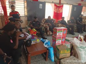 FLASH: Police Gift Less Privilege, Handicaps Foodstuffs In Rivers