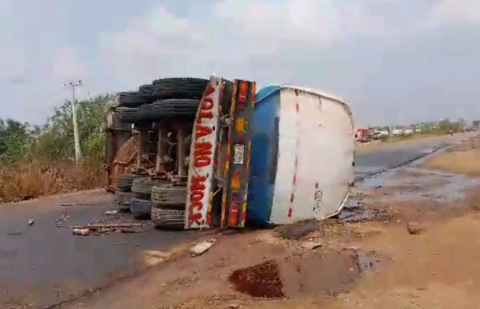 Another Petroleum Tanker Falls in Ibadan, Fire Service Responds