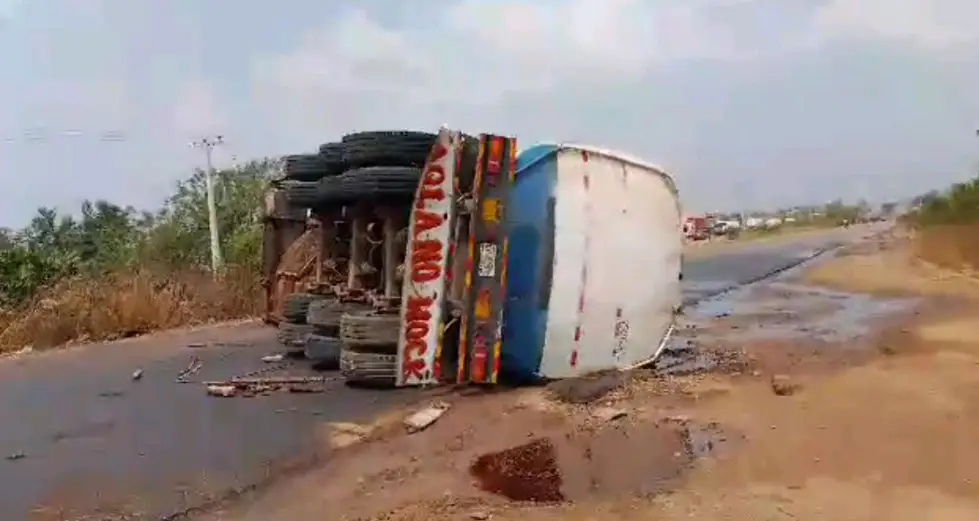 Another Petroleum Tanker Falls in Ibadan, Fire Service Responds